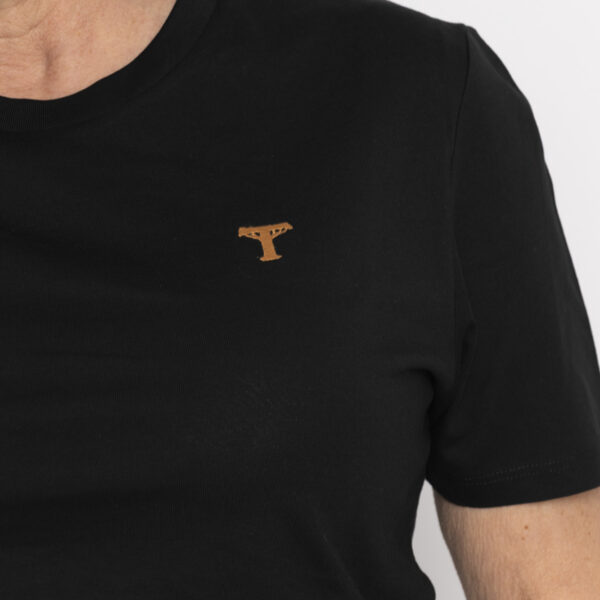 proteccion-camiseta-negro-absoluto-algodon-organico-manga-corta-unisex-02
