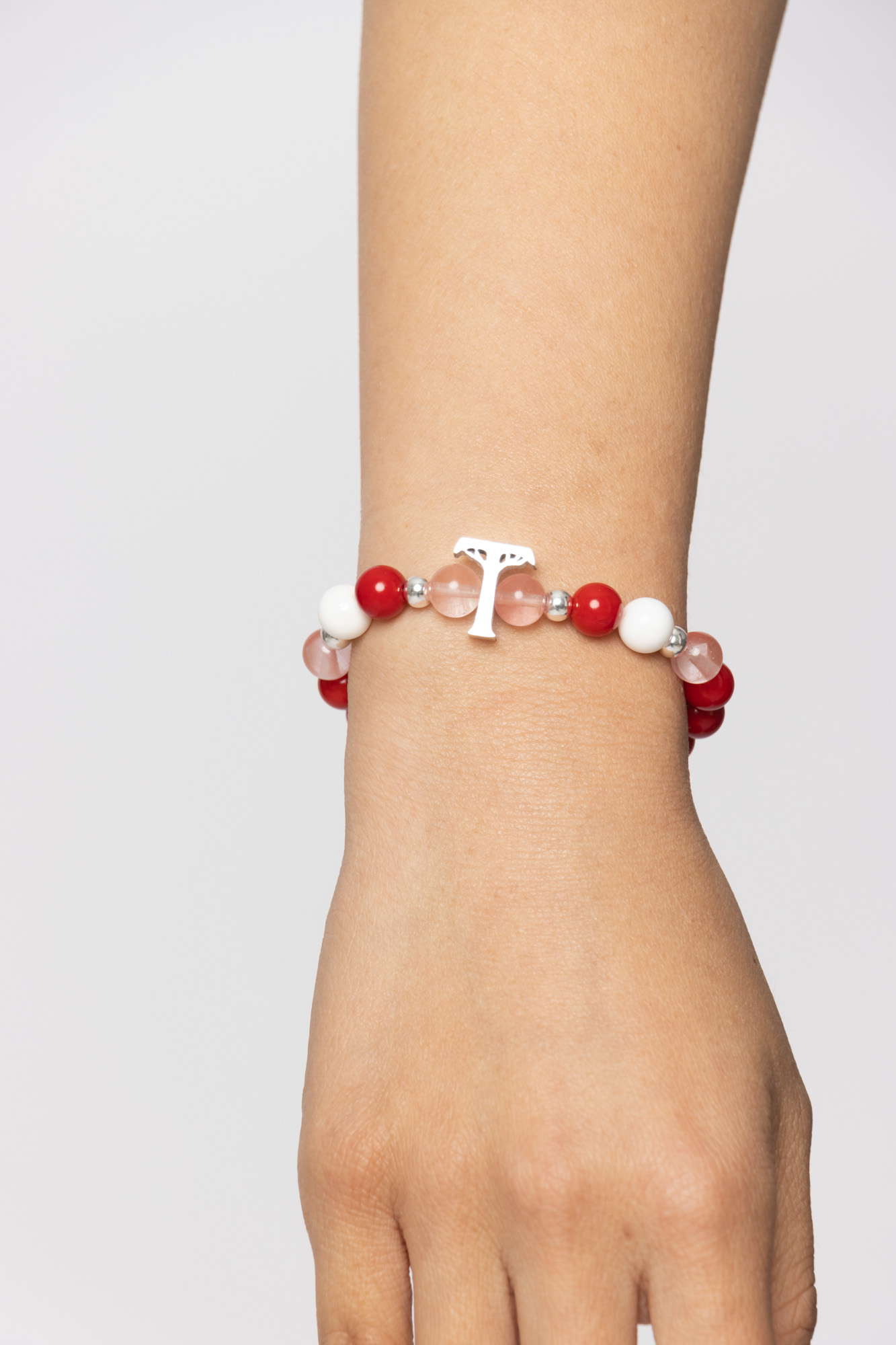 Pulsera ZEST plata con coral bambú de mar, cuarzo rosa sandía, tridacna, cuentas de plata y logo Temba en plata maciza. (Vitalidad) - Imagen 2