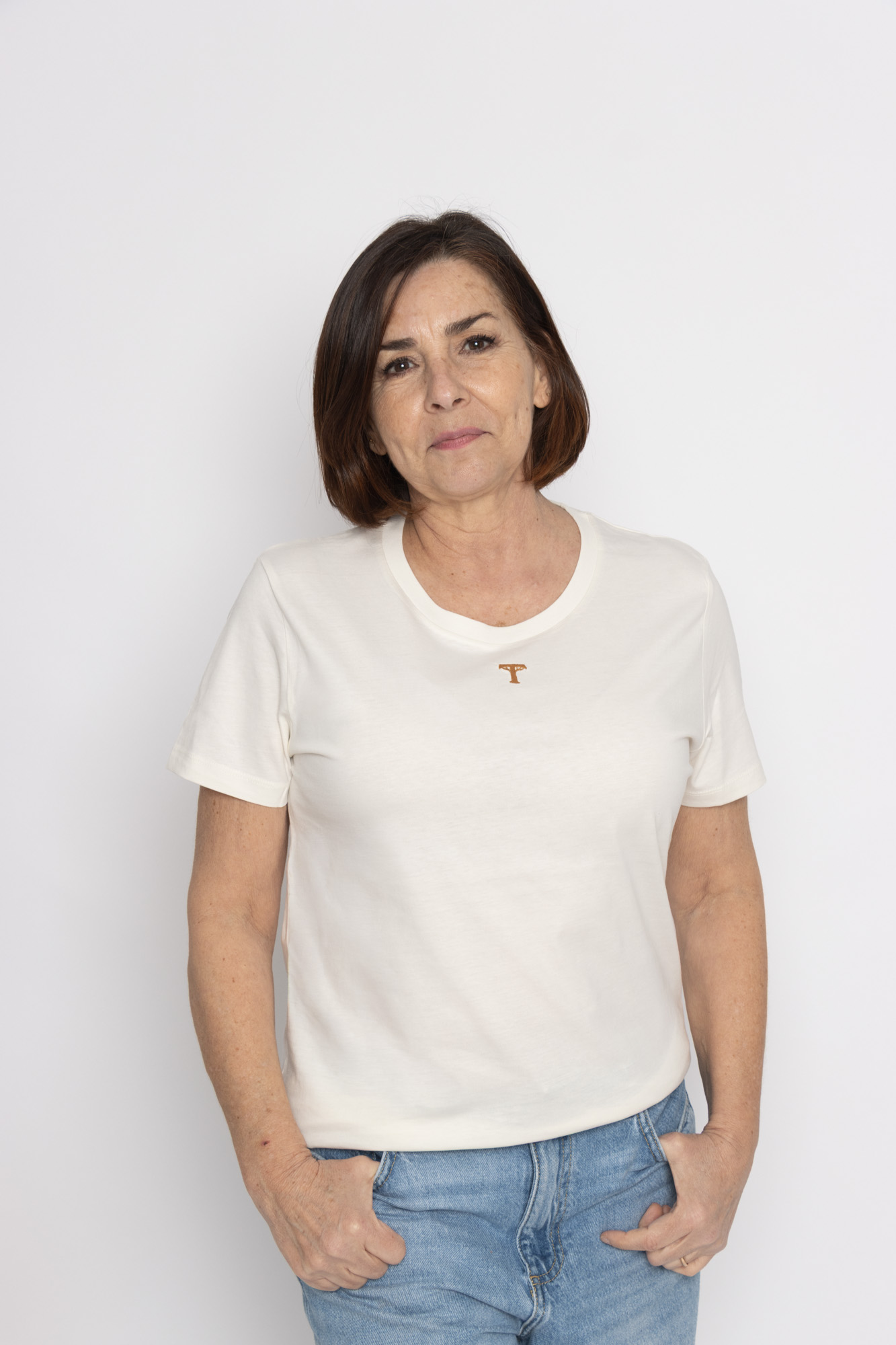 Camiseta de mujer "Semillas de Libertad" (Edición Solidaria Amar Dragoste) - Imagen 3
